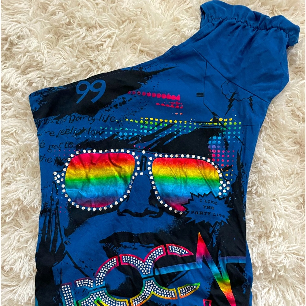 One Shoulder T-shirt - so cool!